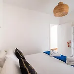 Blue Bay Lux House * 托雷拉皮罗